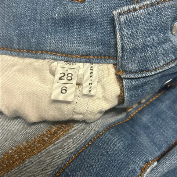 Loft Women’s Kick Crop Button Fly Non Distressed Jeans - Picture 4 of 4